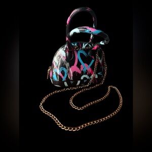 ✨Heart Print mini bag with gold chain strap✨
